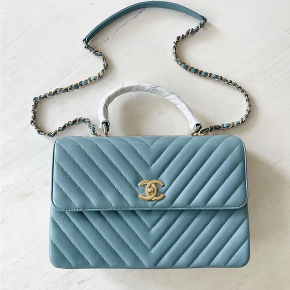 Chanel blue trendy medium top handle lambskin - Picture 1 of 7